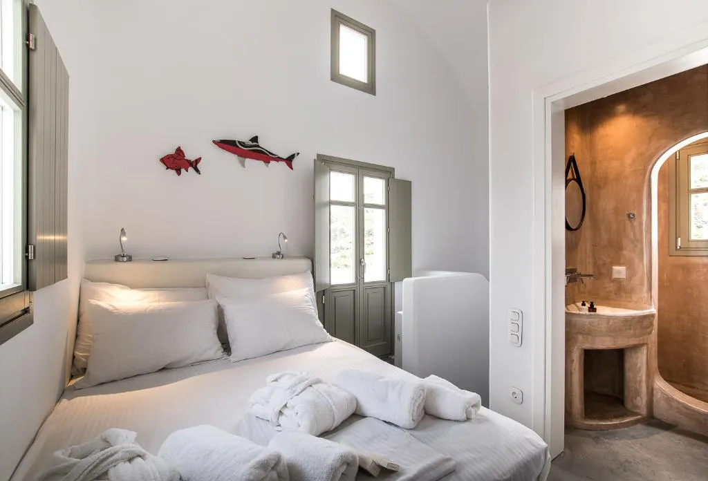 VILLA SUPERIOR WITH PRIVATE POOL Room, Cape 9, Santorini