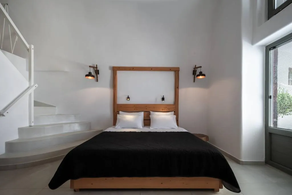JUNIOR SUITE WITH JACUZZI Room, Kasimatis by La Perla, Santorini