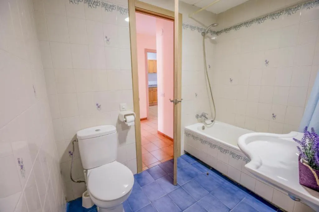 APARTMENT TWO BEDROOMS WITH AIR CONDITIONING Room, Edificio Azahar, Costa Dorada