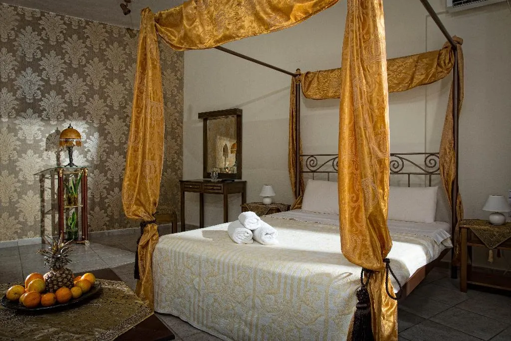 Room, Sunday Life Hotel & Restaurant, Crete