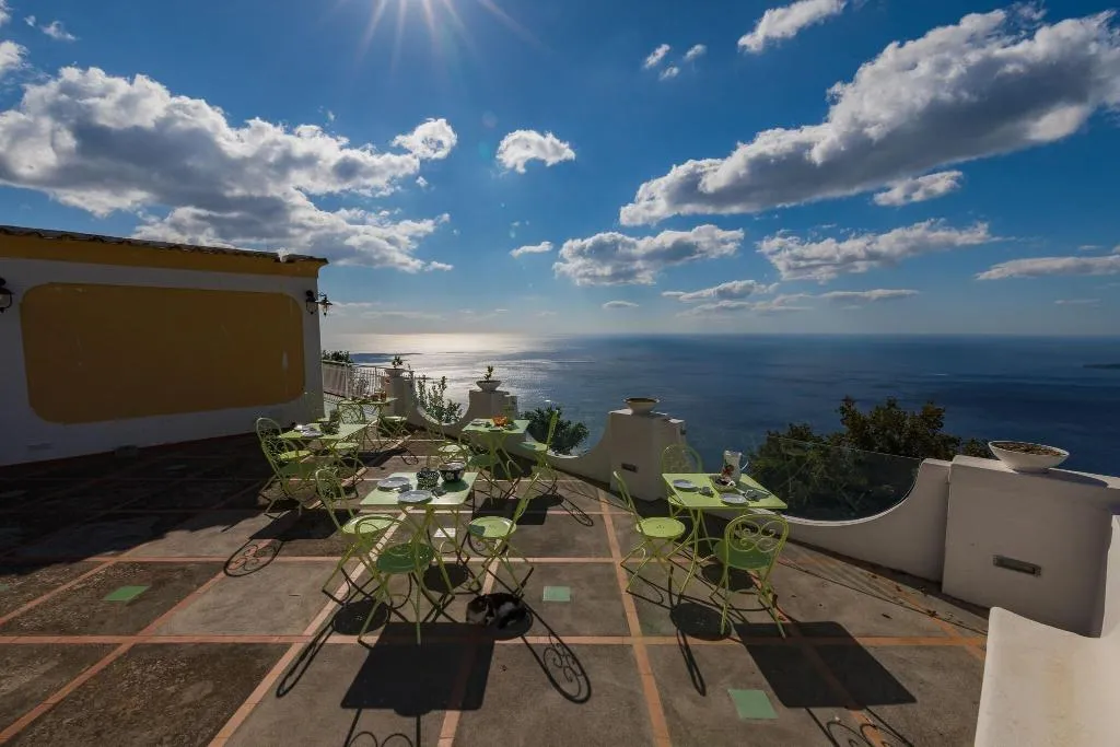 General view, Bacio Del Sole, Naples