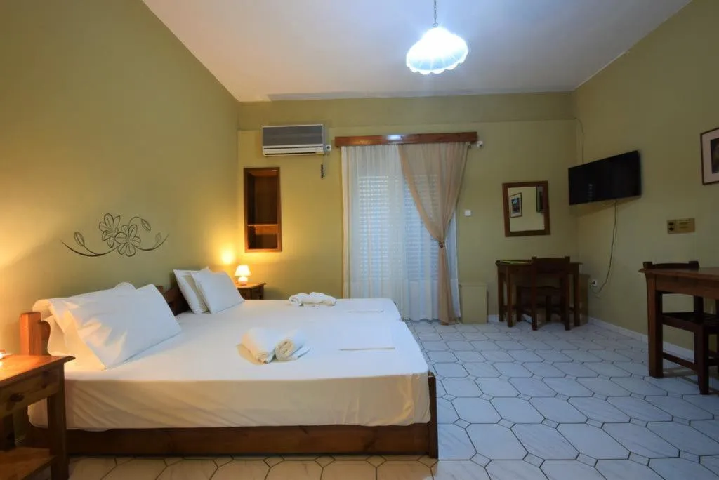 STUDIO STANDARD Room, Kleopatra Traditional Hotel, Kalamata