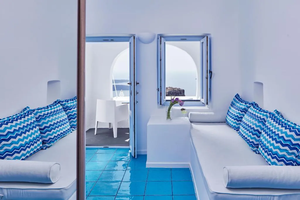 JUNIOR SUITE CLASSIC Room, Astra Suites, Santorini