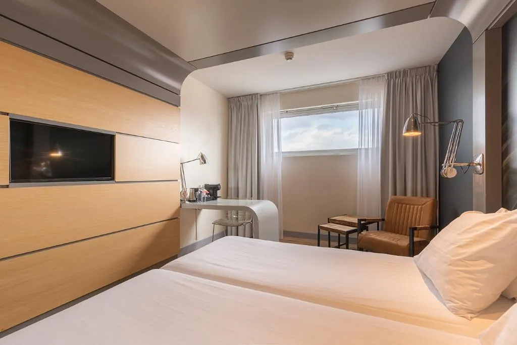 TWIN STANDARD Room, Leonardo Hotel Almere City Center, Amsterdam