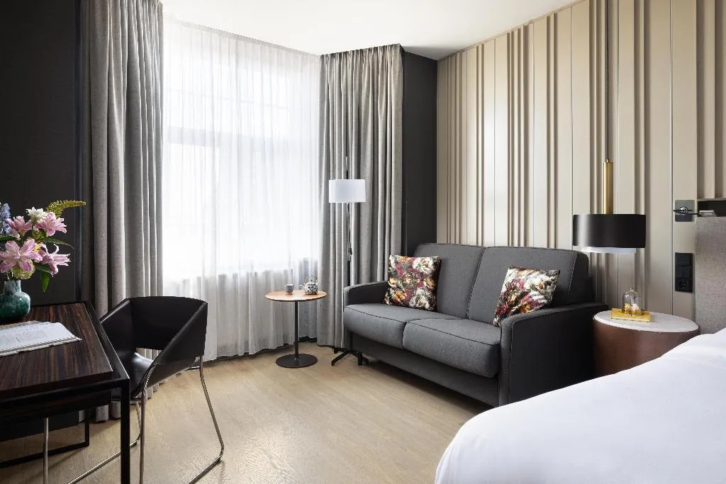 DOUBLE PREMIUM Room, NH Collection Amsterdam Flower Market, Amsterdam