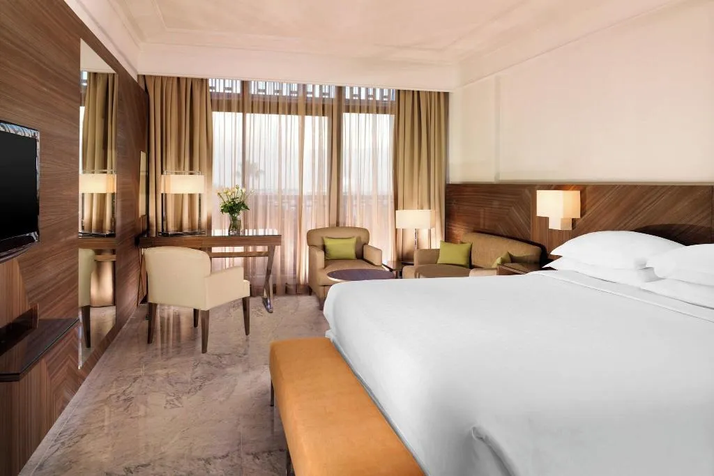 DOUBLE SUPERIOR KING BED Room, Sheraton Tunis, Tunisia