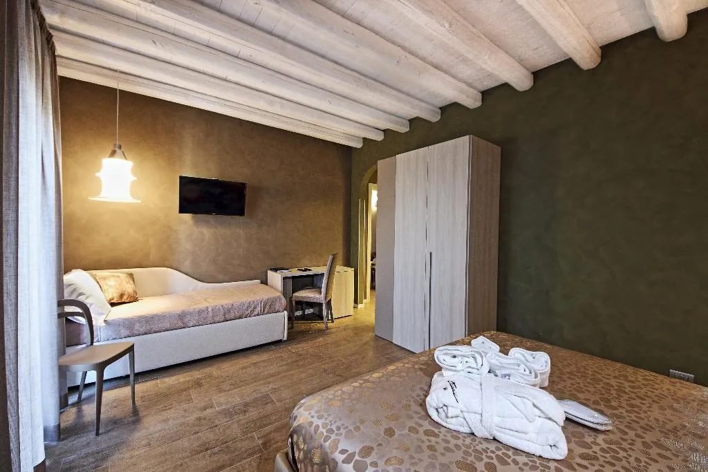 Room, Notti O'Tunn, Palermo