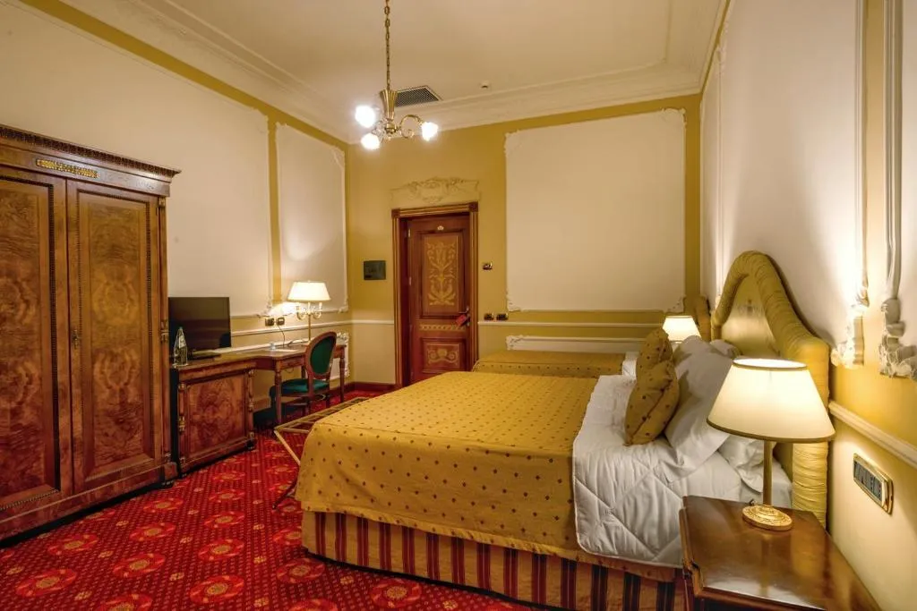 TRIPLE CLASSIC Room, Grand Hotel Wagner, Palermo