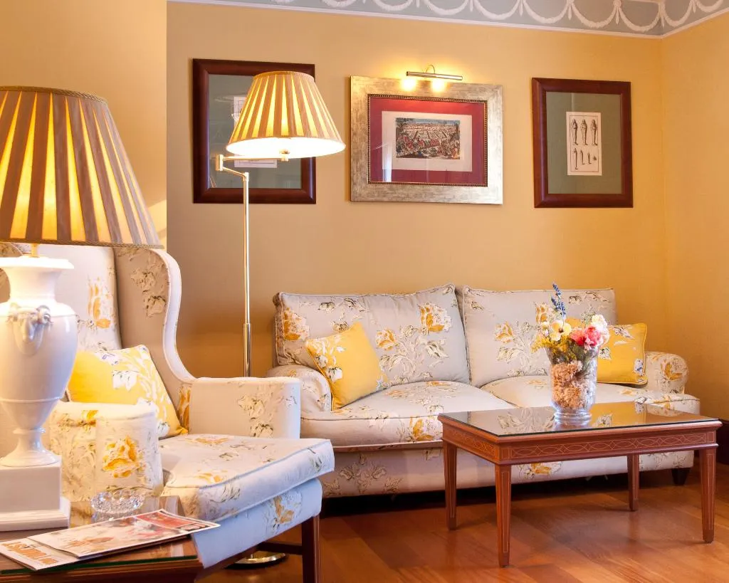 DOUBLE SINGLE USE DELUXE Room, Inglaterra, Seville