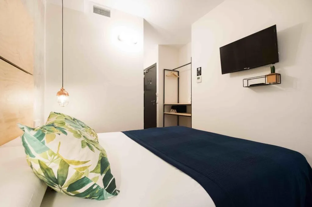 Room, Magatzem 128, Barcelona