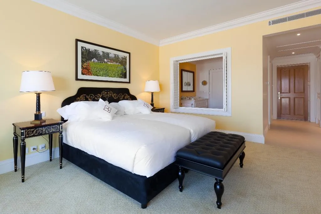 DOUBLE SUPERIOR Room, The Yeatman, Porto
