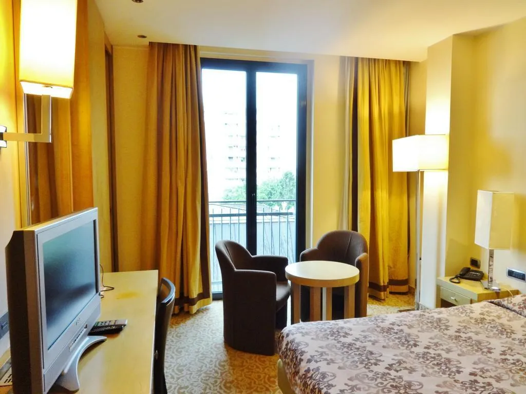 DOUBLE STANDARD Room, Tiffany Milano, Milan