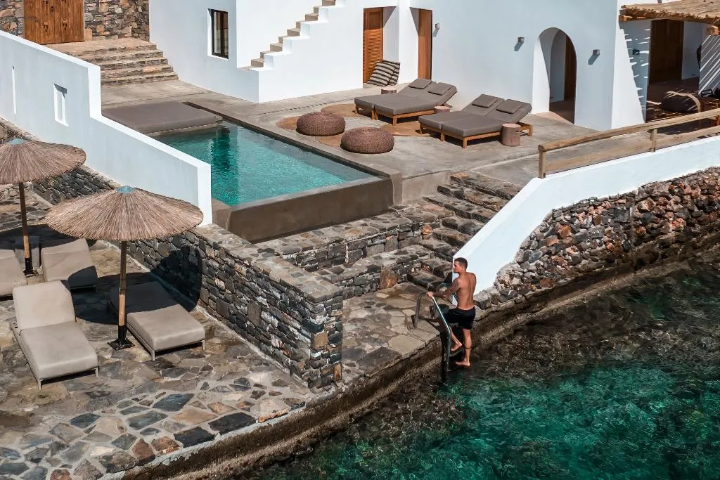 VILLA WITH PRIVATE POOL Room, Minos Beach Art Hotel, a Member of Design Hotels, Crete