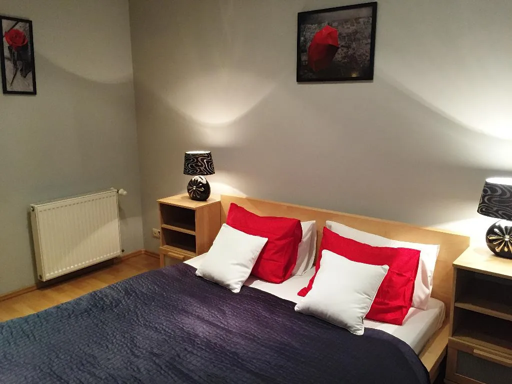 APARTMENT CAPACITY 5 TWO BEDROOMS Room, Old Town Apartments Slawkowska, Krakow