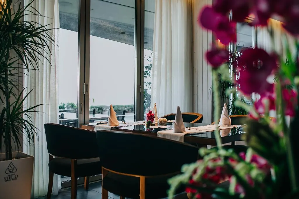 Restaurant, The Ciao Stelio Deluxe Hotel, Cyprus