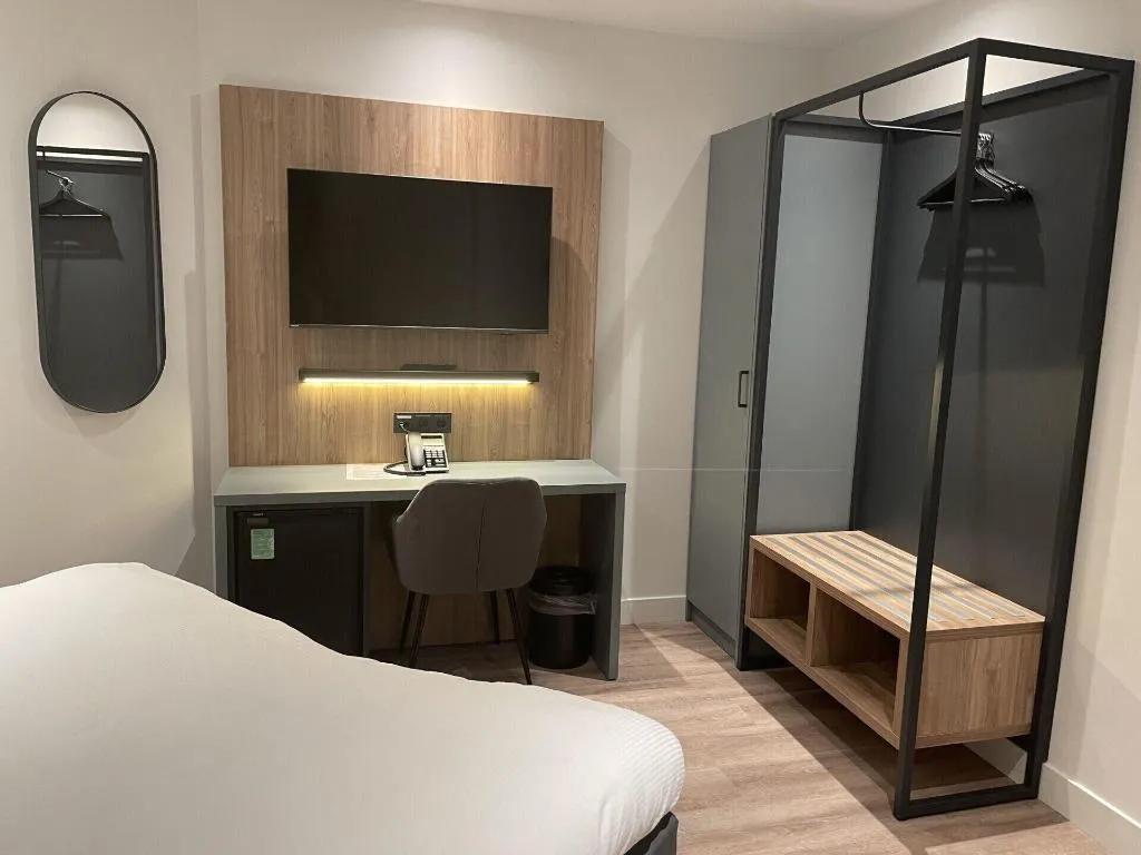 Room, OZO Hotels Antares Amsterdam Schiphol Airport, Amsterdam