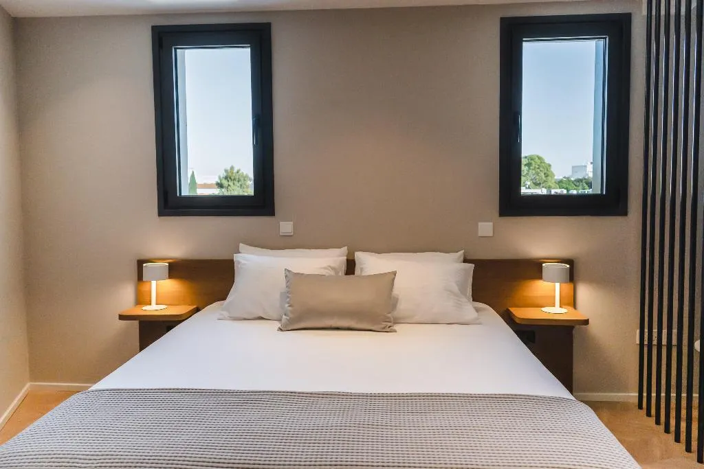 SINGLE DELUXE Room, Alinea Suites Limassol Center, Cyprus