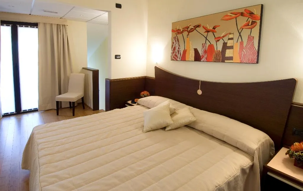 TRIPLE STANDARD Room, As Hotel Cambiago, Milan