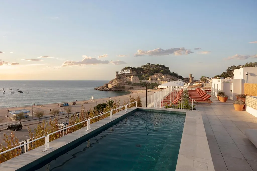 Pool, Elisabeth By the Sea, Costa Brava