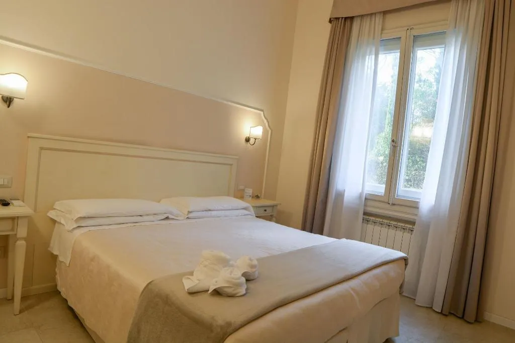Room, Dimora Salviati, Florence