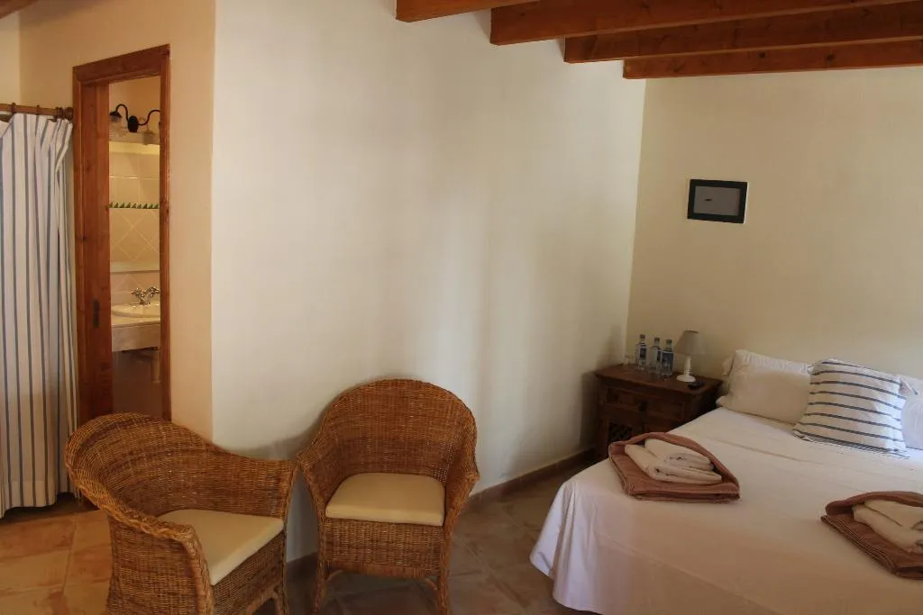 DOUBLE STANDARD Room, Nou Dalt Muntanya, Majorca