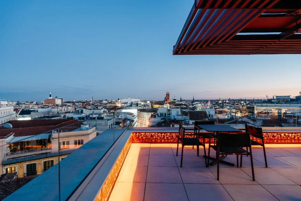 SUITE STANDARD Room, Thompson Madrid, part of Hyatt, Madrid