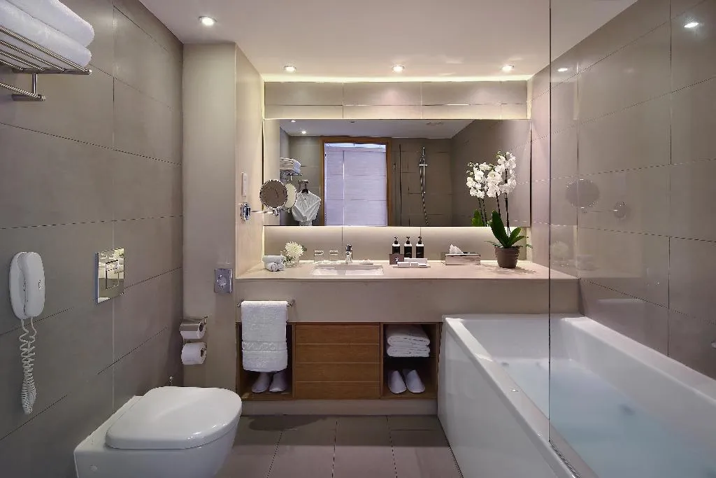 Double or Twin CAPACITY 4 Room, Royal Apollonia, Cyprus