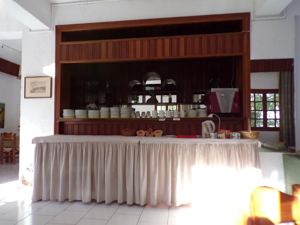 Restaurant, Sunlight, Crete
