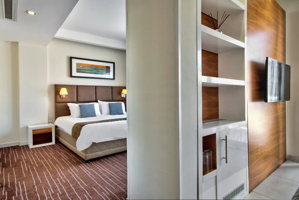 SUITE PENTHOUSE Room, The George, Urban Boutique Hotel, Malta