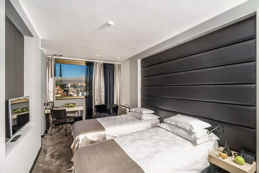 TWIN SUPERIOR CITY VIEW Room, The View Luxury Rooms, Split