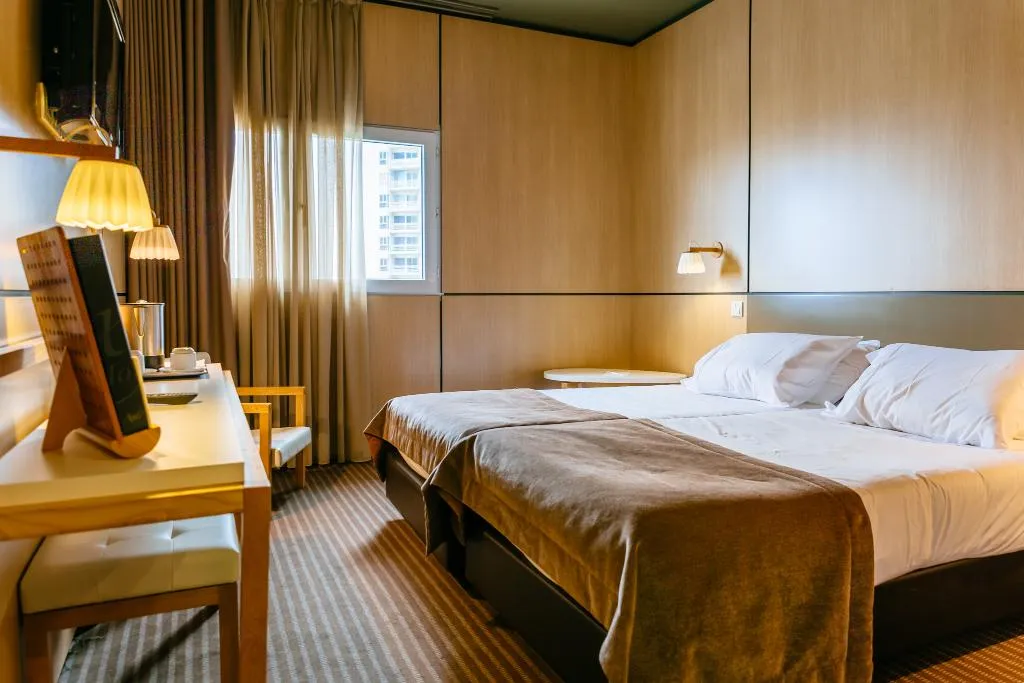 Room, Axis Vermar Conference & Beach Hotel, Porto