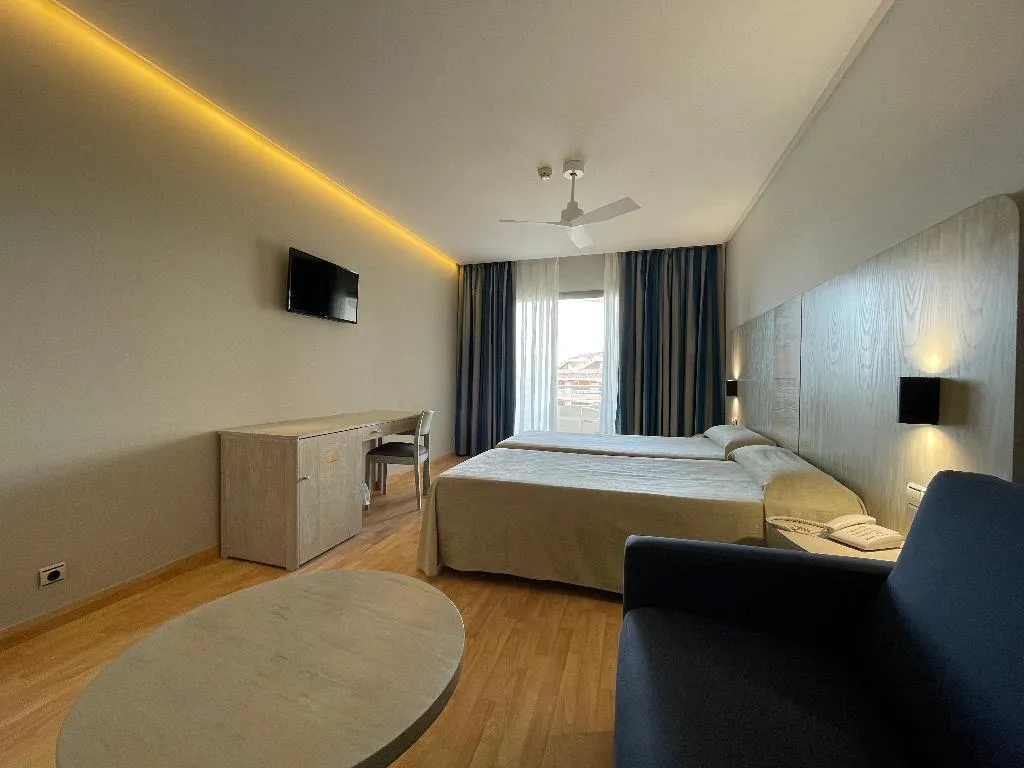 Double or Twin STANDARD Room, AGH Canet, Valencia