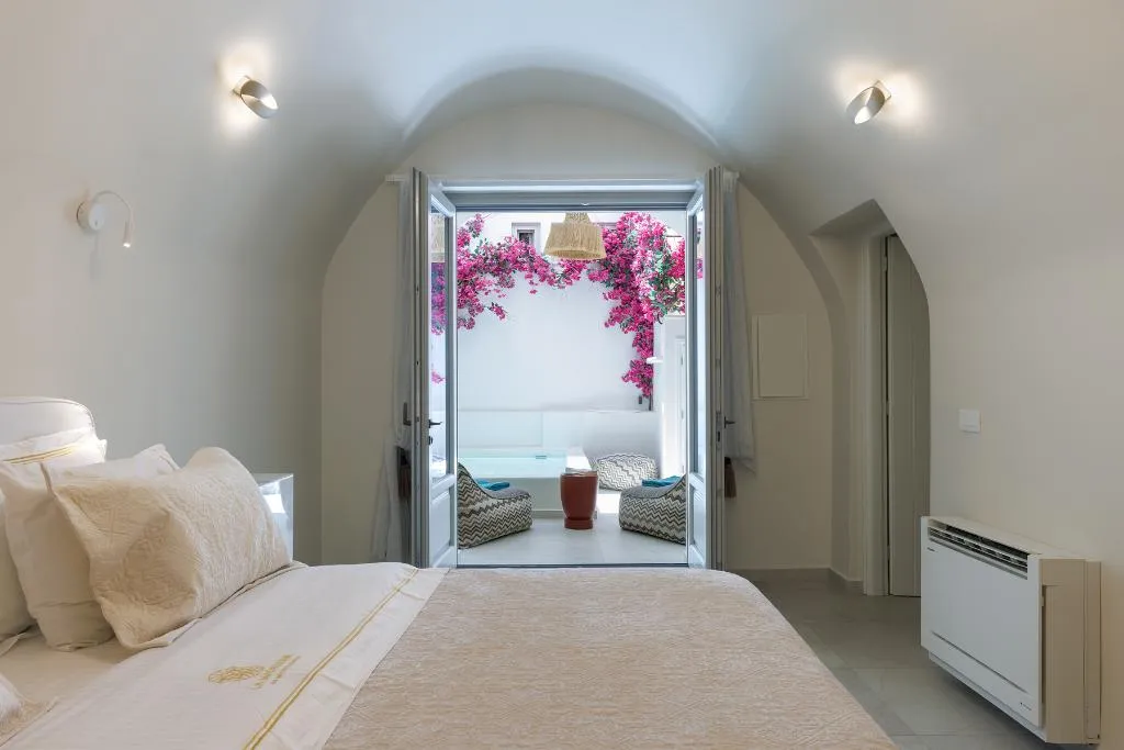 SUITE PREMIER Room, La Madeleine Oia, Santorini