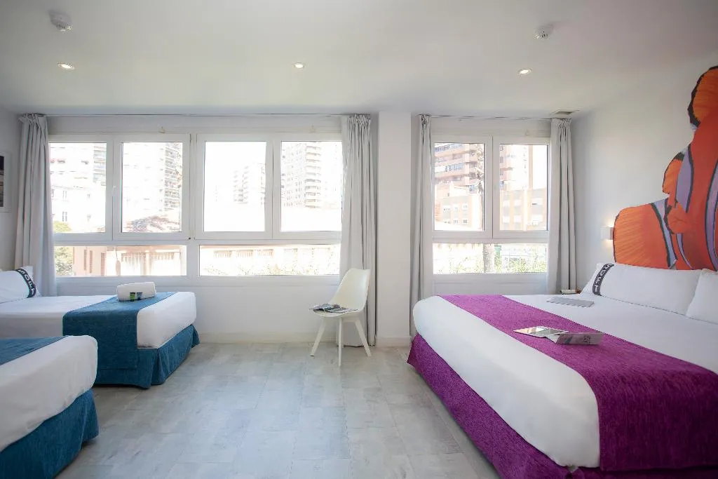QUADRUPLE STANDARD Room, Casual del Mar Málaga, Costa Del Sol