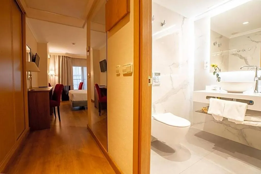 Room, Aparto-Hotel Rosales, Madrid