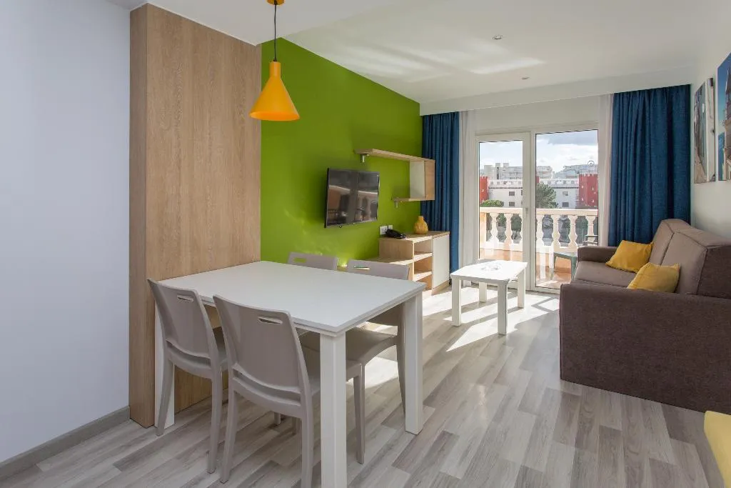 APARTMENT CAPACITY 4 Room, Acuasol, Valencia