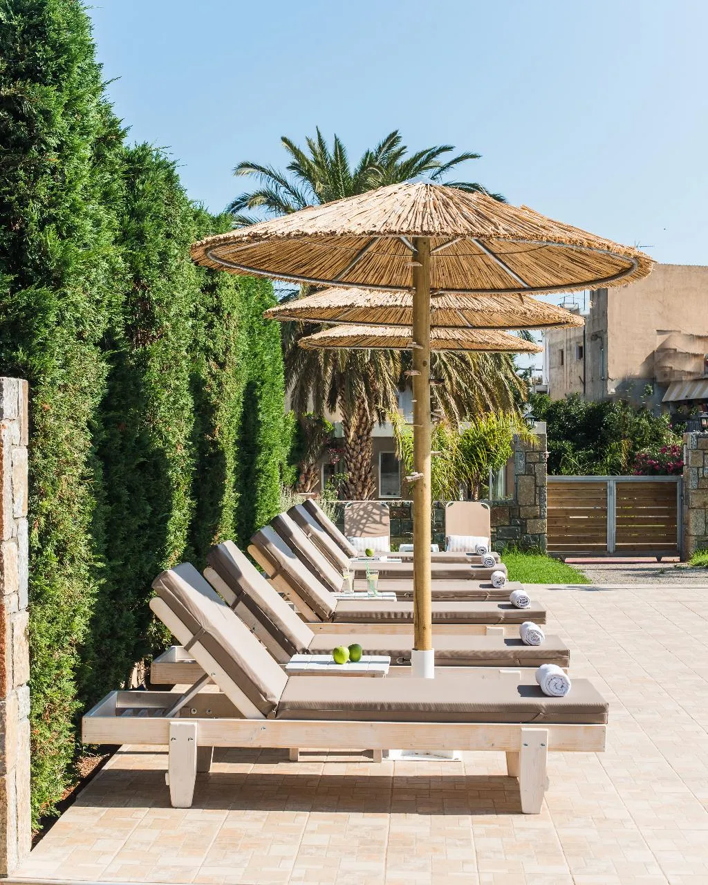 Pool, Mirage Studios, Crete