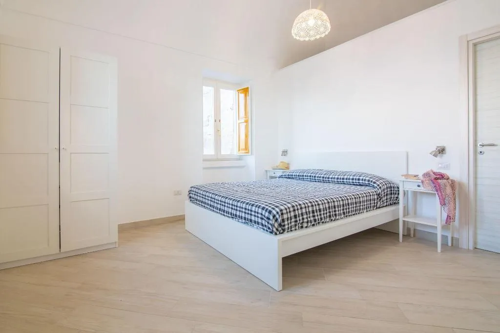 Room, Villa Mariagiovanna, Naples