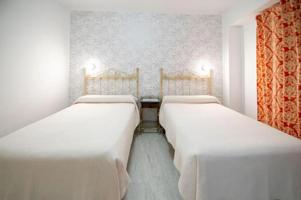 Double or Twin BASIC Room, Hotel Manzanito, Andalucia