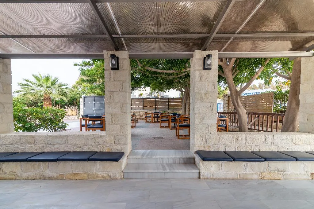 Restaurant, Prince Of Lillies, Crete