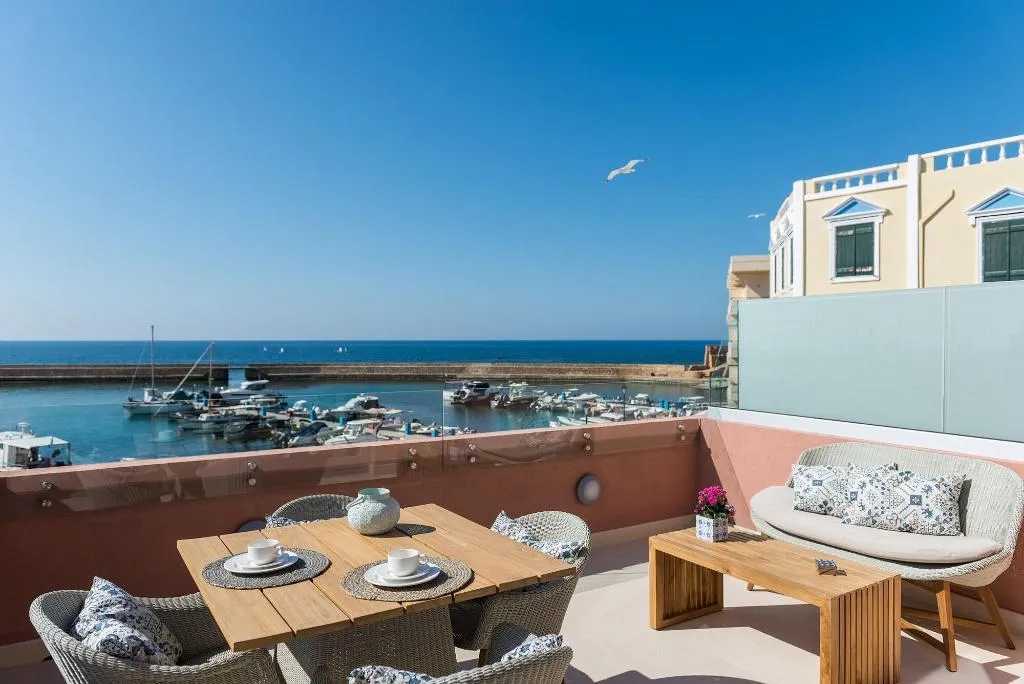 Room, Avra Apartments Venetian Harbour, Crete