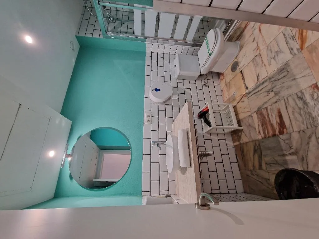 TRIPLE EXECUTIVE Room, Hotel y Apartamentos Doña Lola, Seville