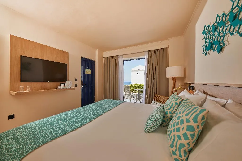 Double or Twin SIDE SEA VIEW Room, Aluasoul Zakynthos - Adults Only - All Inclusive, Zante