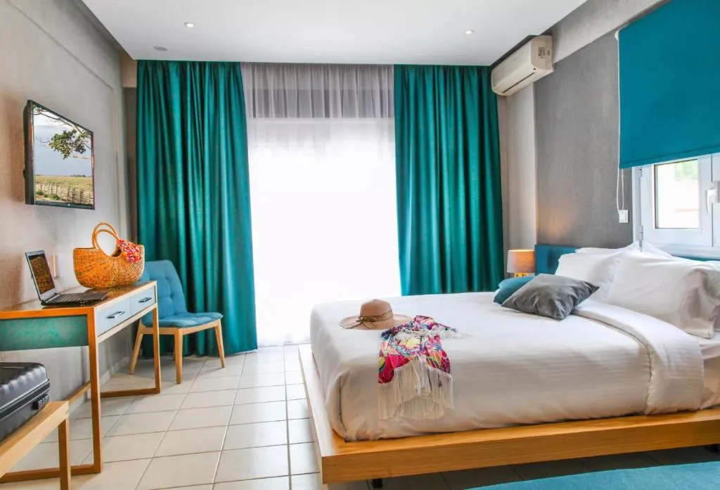 STUDIO DELUXE POOL VIEW Room, Royal Hotel and Suites, Halkidiki
