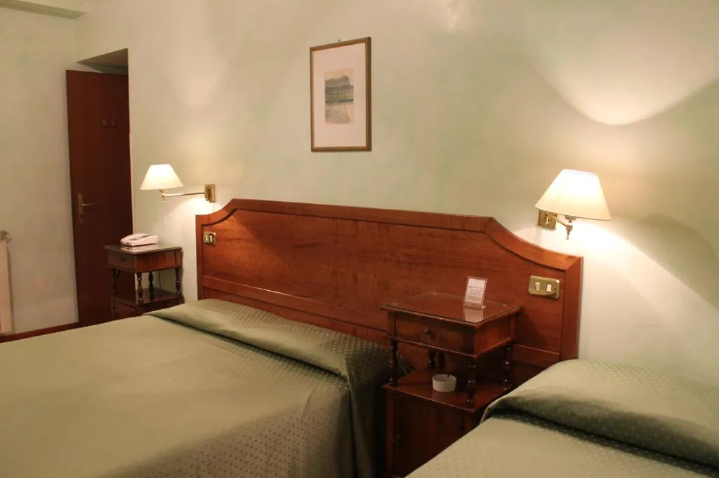 Room, Fiori, Rome