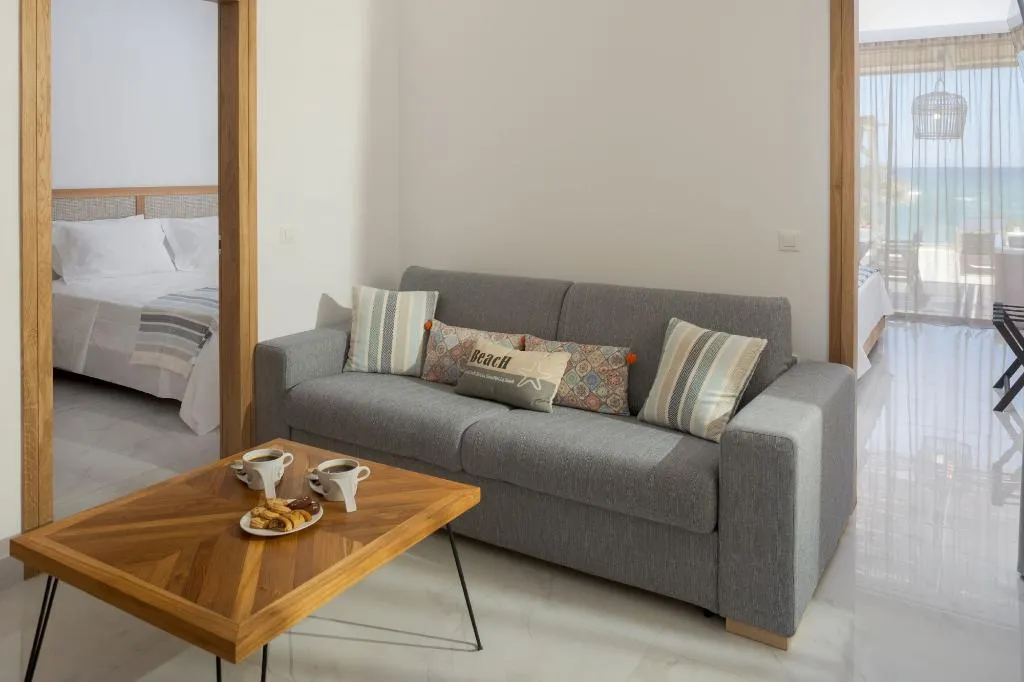 SUITE CAPACITY 3 Room, Galazio beach resort, Crete
