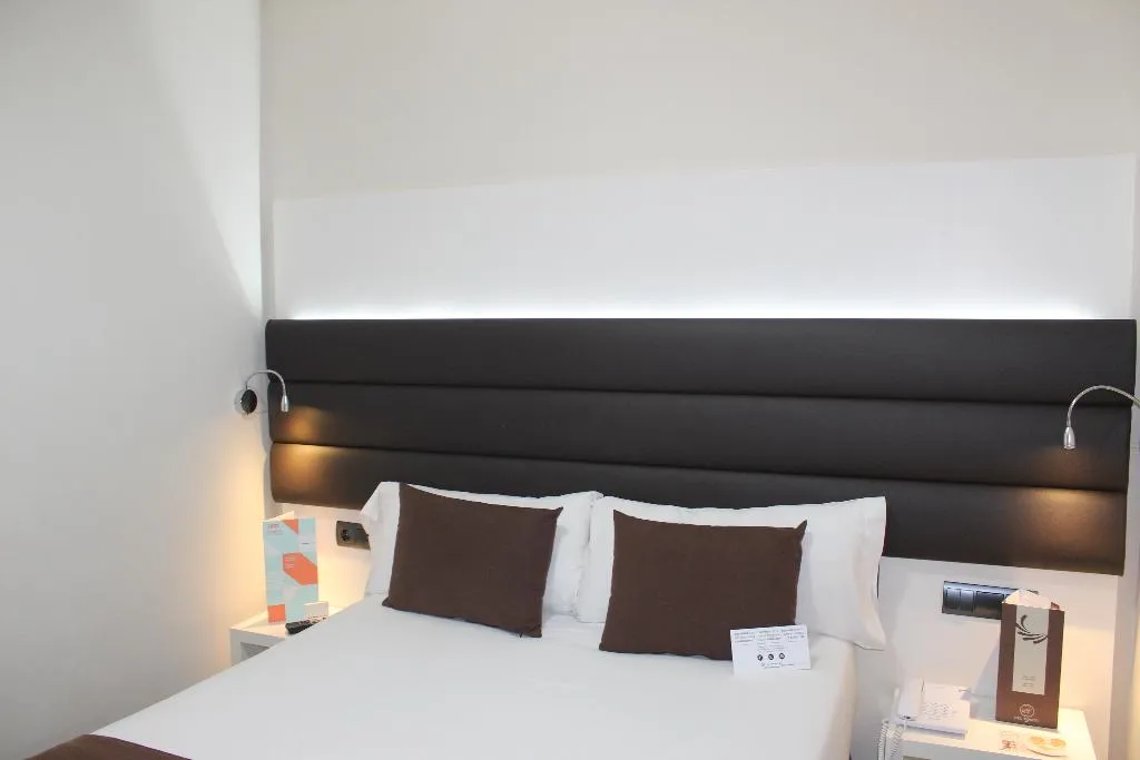 DOUBLE SINGLE USE STANDARD Room, Bcn Urbaness Hotels Del COMTE, Barcelona