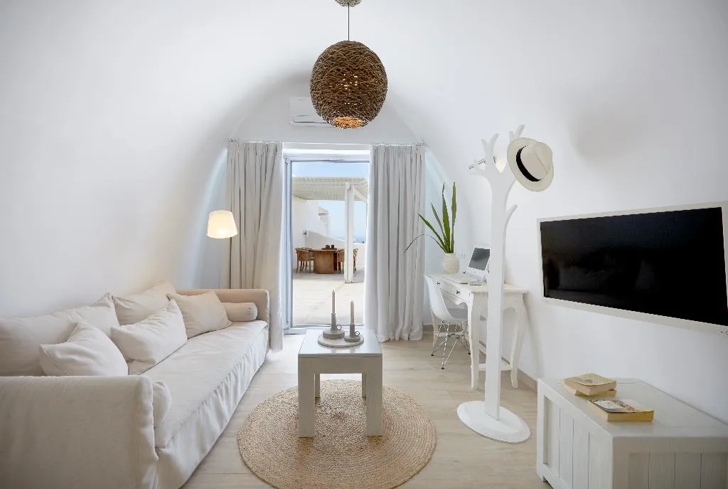 VILLA HONEYMOON Room, Celestia Grand, Santorini
