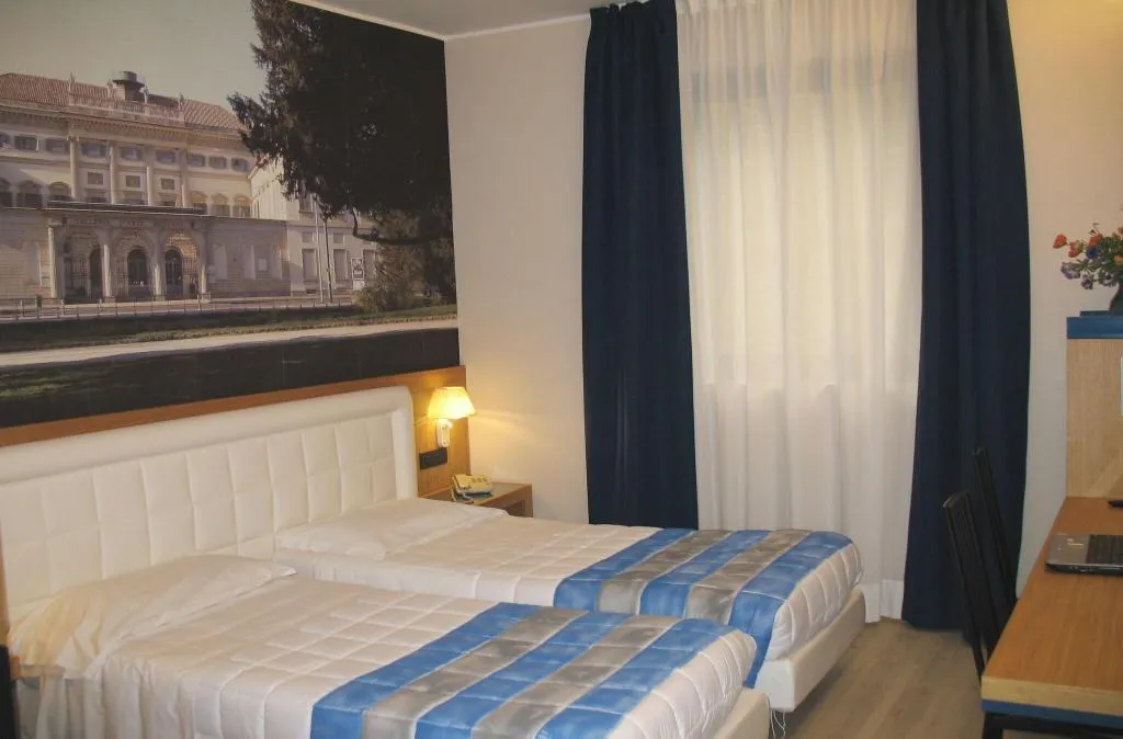 TWIN SUPERIOR Room, Hotel Domenichino, Milan
