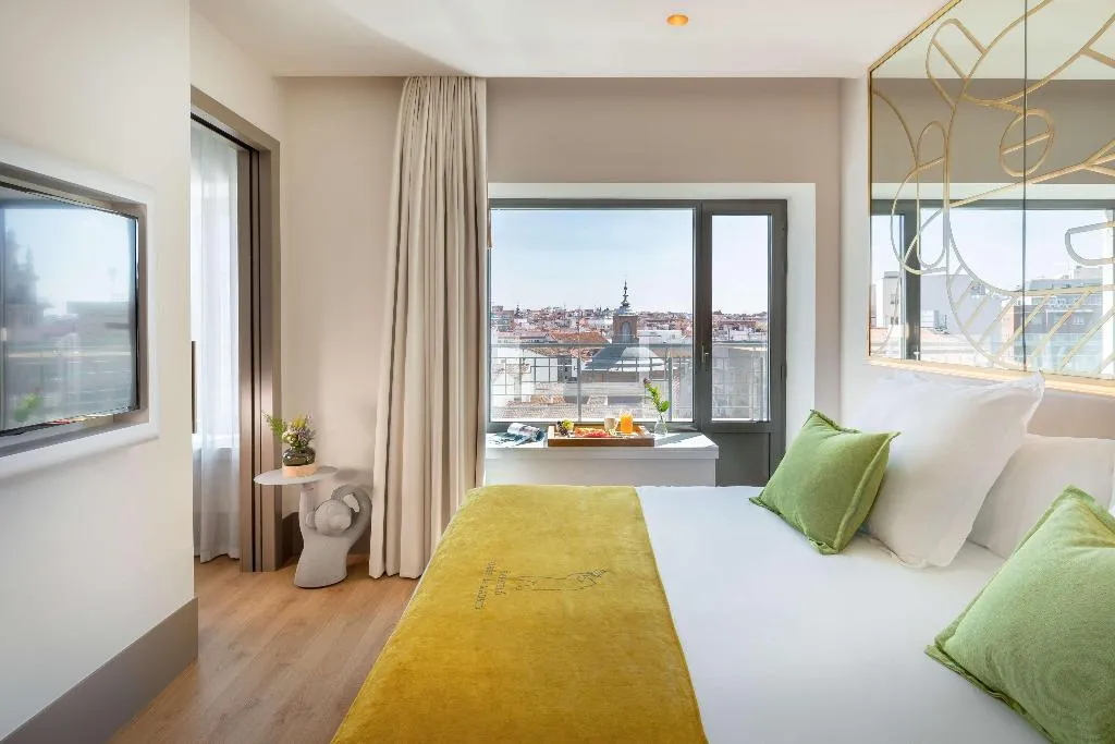 Room, Barceló Torre de Madrid, Madrid